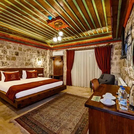 Latona Stone Palace Hotel Göreme