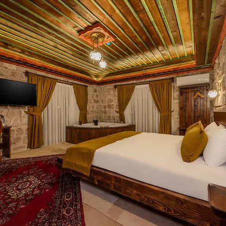 Latona Stone Palace *