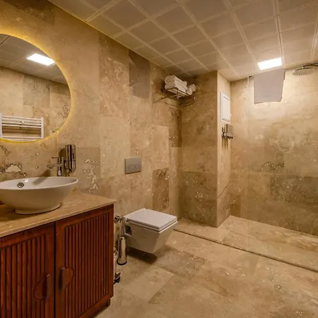 Latona Stone Palace Hotel Göreme