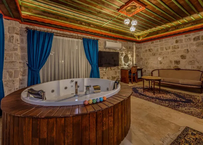 Hotell Latona Stone Palace *