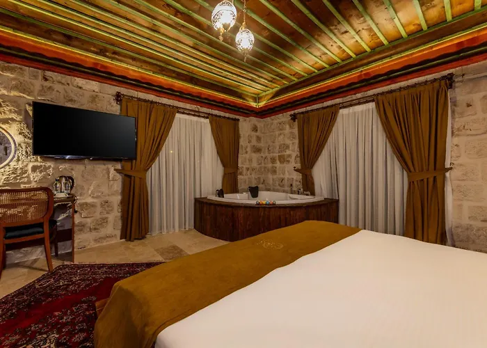 Latona Stone Palace Hotell Göreme