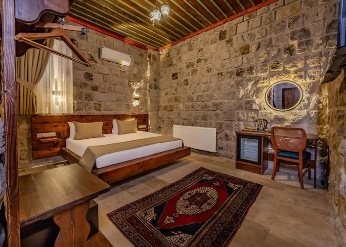 Latona Stone Palace *