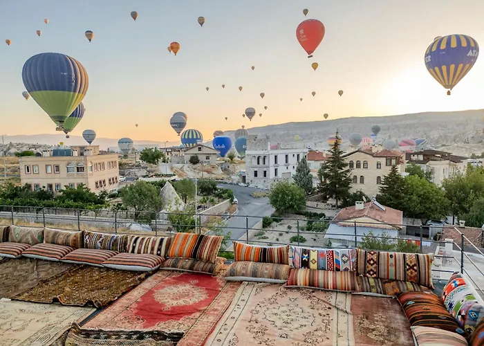 Hotell Latona Stone Palace *